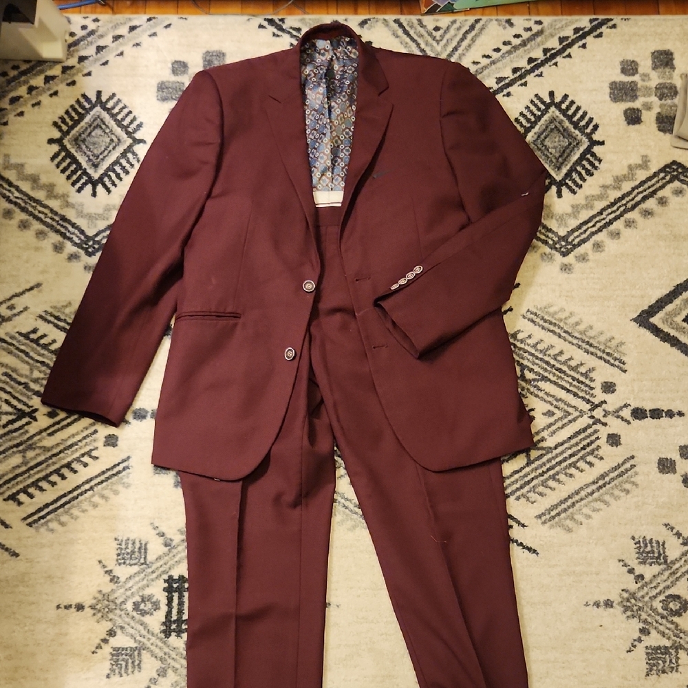 Men's Burgundy Suit